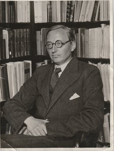 Louis Hjelmslev in 1937